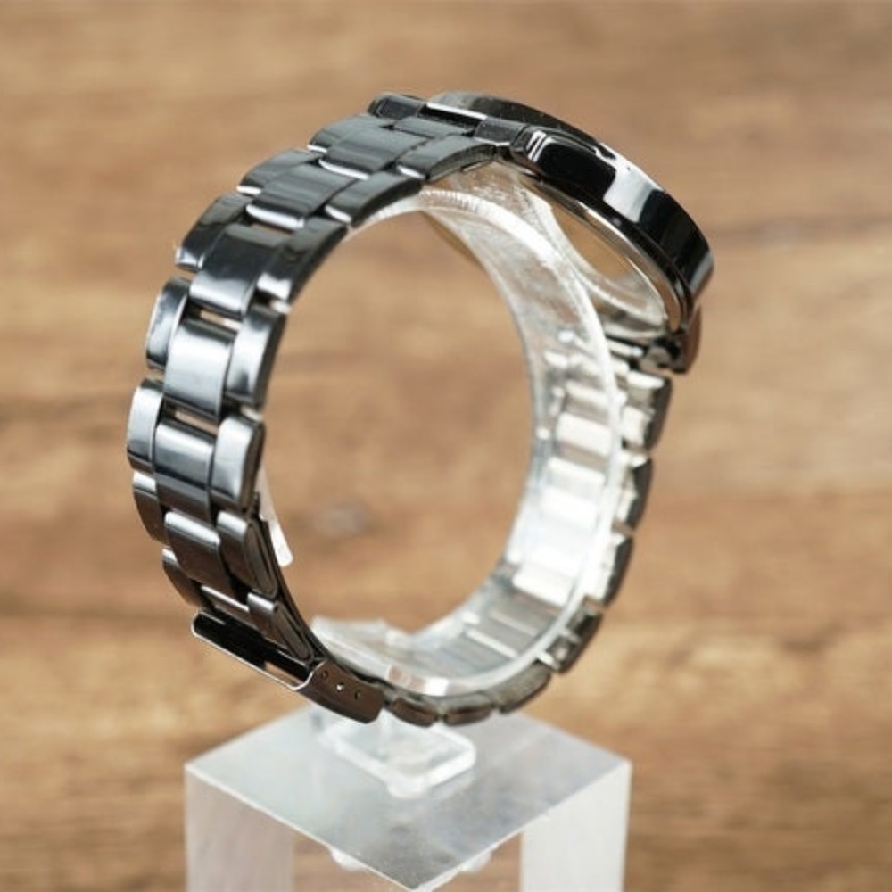 Pittsburgh Steeler's Stainless Steel Watch - Picture 5 of 7